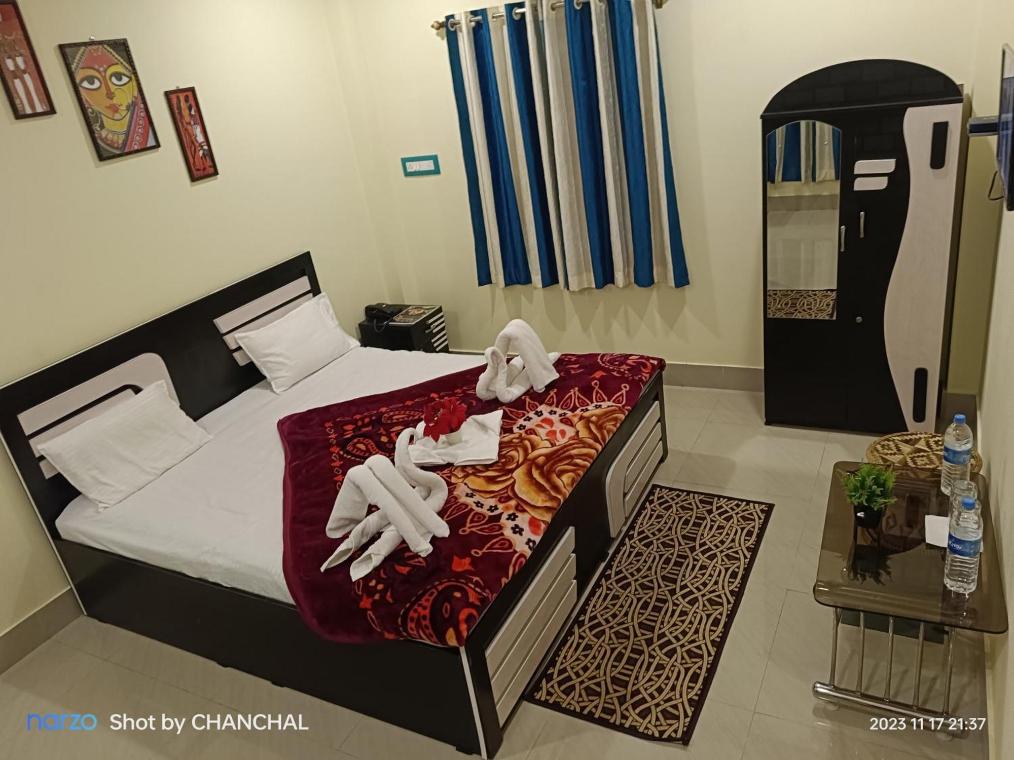 Modhubon Agro Tourism Hotel โบลปูร์ ภายนอก รูปภาพ